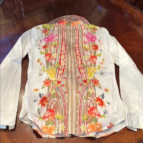 Floral Patterned Button-Up Shirt - Picture 3 of 3